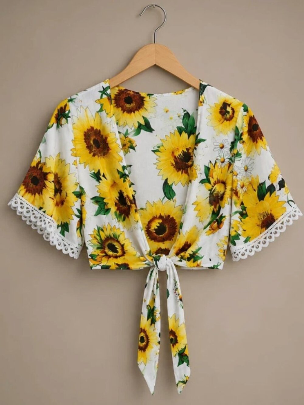 [NWOT] White Front-Tie Cover-Up Blouse, Sunflowers; Size M (Women's)